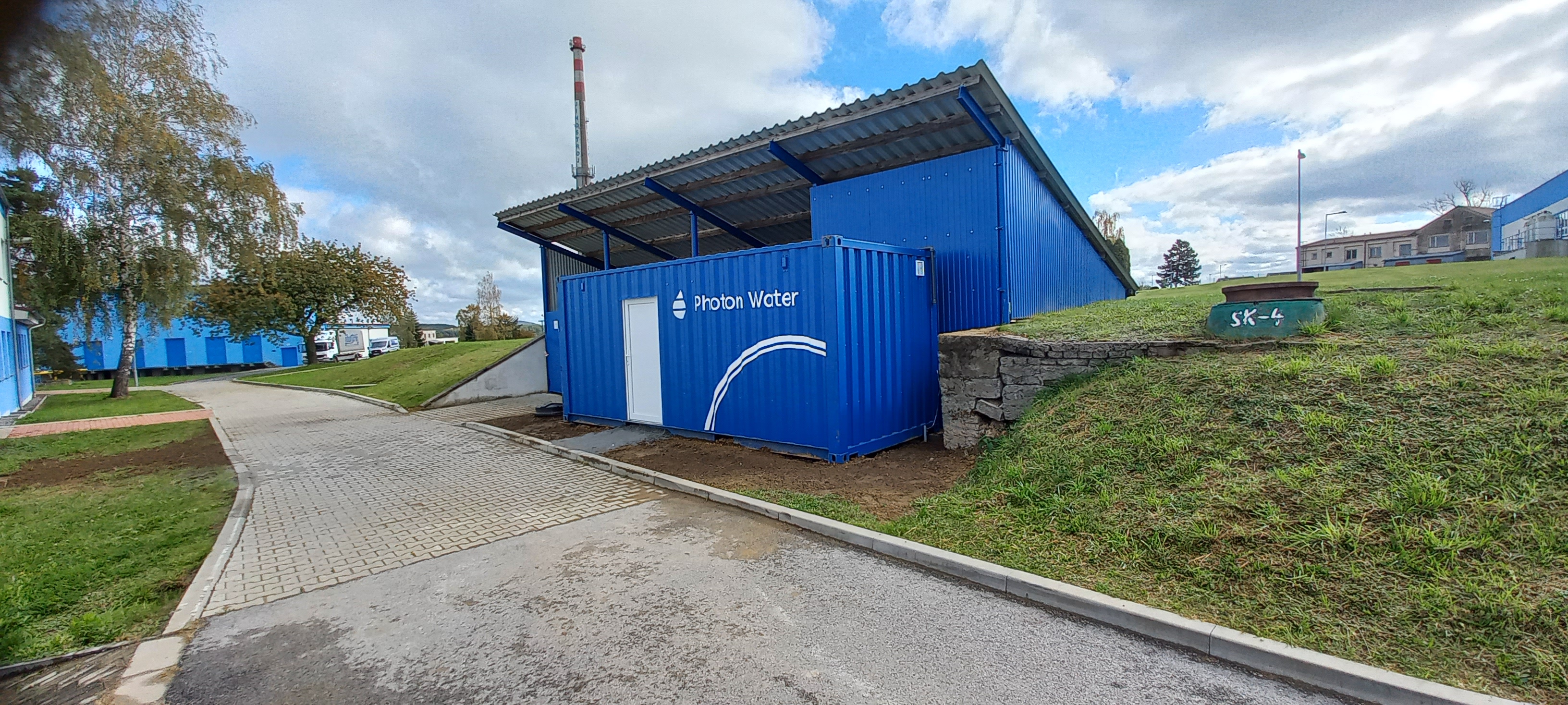 jihostroj-1.jpg (1.86 MB)